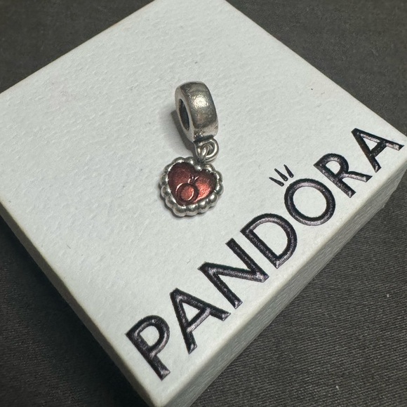 Authentic Pandora Red Heart Charm - Picture 2 of 3